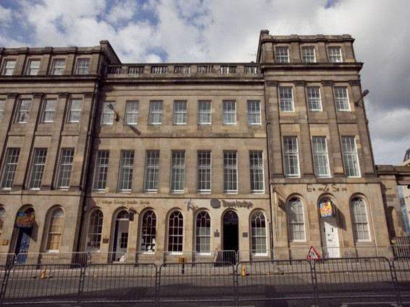 Travelodge Edinburgh Central Waterloo Place Esterno foto