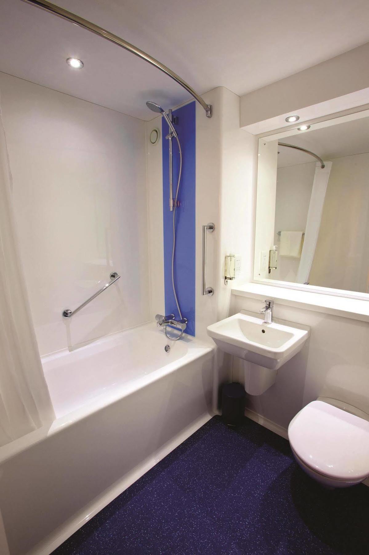 Travelodge Edinburgh Central Waterloo Place Esterno foto